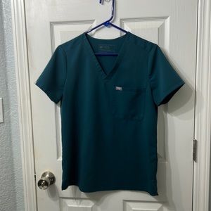 Used Figs Caribbean Blue S/SP